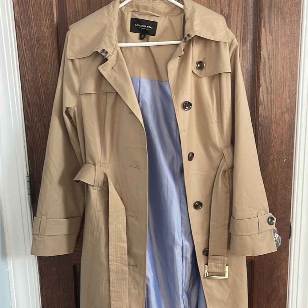 Hooded London fog trench coat Brand New/never worn